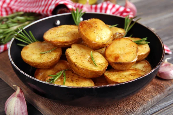 Delicious baked potatoes — Stock Photo, Image