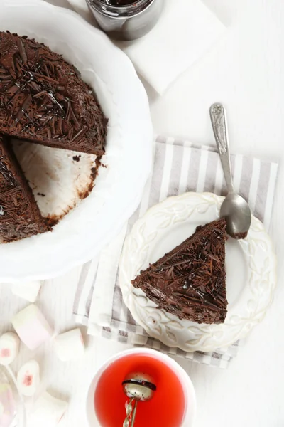 Aufgeschnittener Schokoladenkuchen — Stockfoto