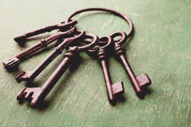 eski anahtarları demet 