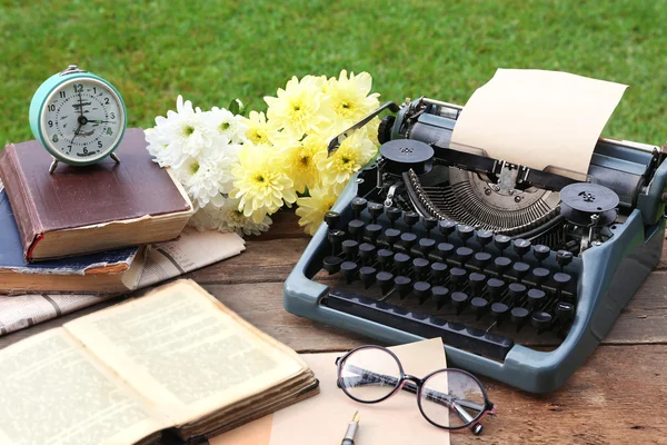 Máquina de escribir negra vintage — Foto de Stock