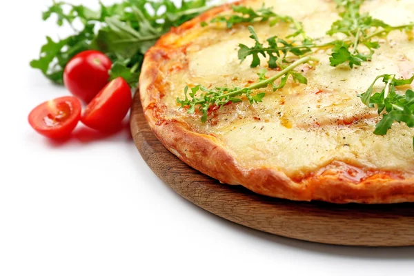 Pizza pełny sera deska — Zdjęcie stockowe