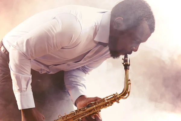 Afrikanischer Jazzmusiker — Stockfoto