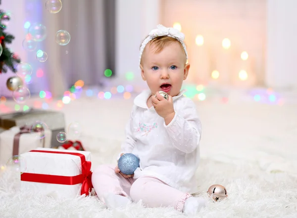 Ragazza divertente bambino — Foto Stock