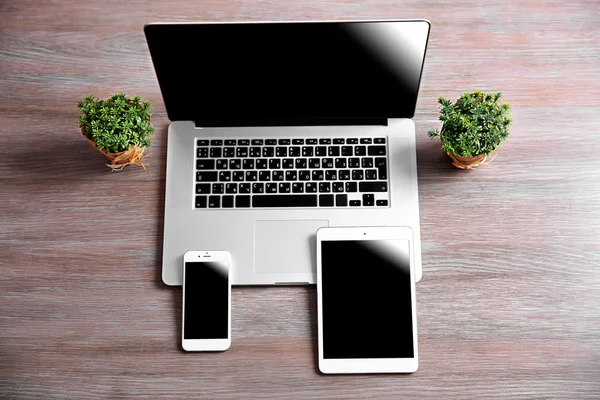 Modern laptop on table — Stock Photo, Image