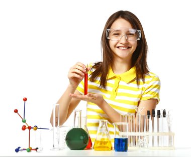 Kimyasal şişeler ile güzel kız