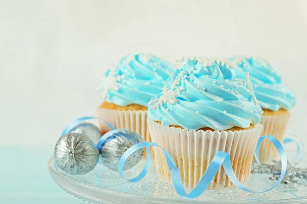Smakelijke blauwe cupcakes — Stockfoto