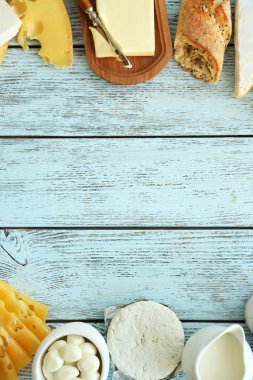 Taze süt ürünleri   