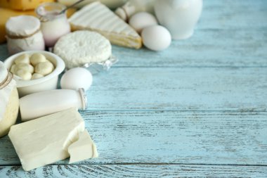 Taze süt ürünleri   