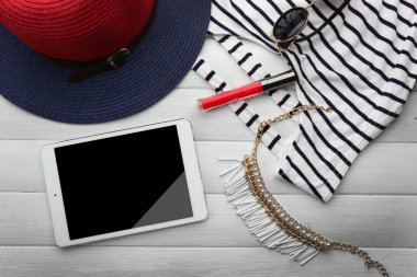 Çizgili moda bakmak 