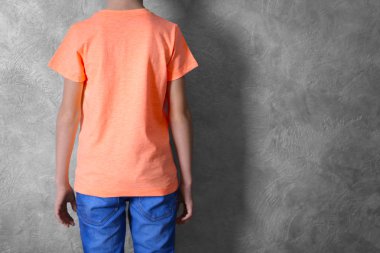 Çocuk için reklam elbise