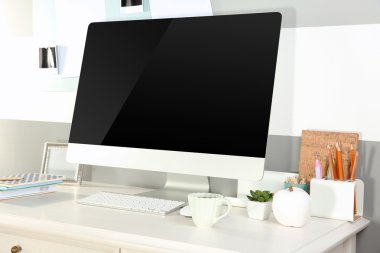 Bilgisayar ile modern çalışma alanı