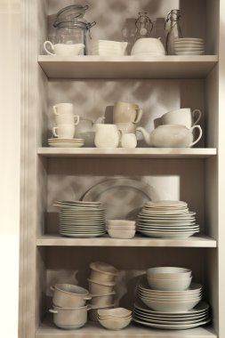 Yemekleri Mutfak dolabında