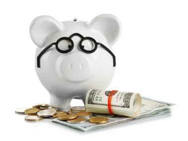 Kumbara dolarla bardaklarda