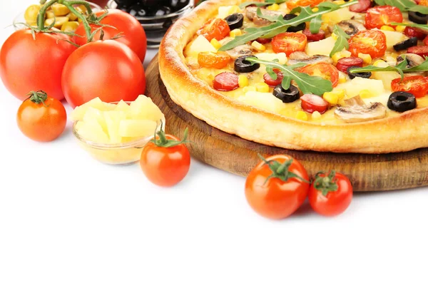 Delicious pizza with vegetables — Stock Photo, Image