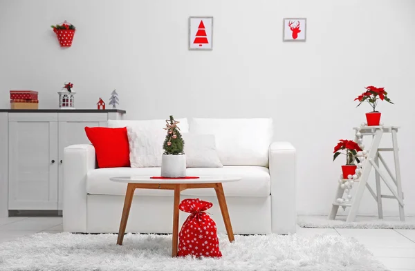 Weihnachtlich dekoriert — Stockfoto