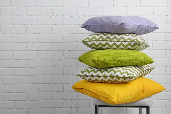 Kolorowe poduszki na krzesło — Zdjęcie stockowe