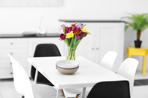 Schönes komfortables modernes Interieur — Stockfoto