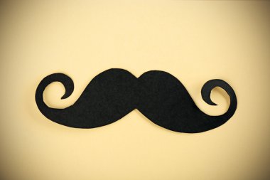 Siyah kağıt bıyık. 