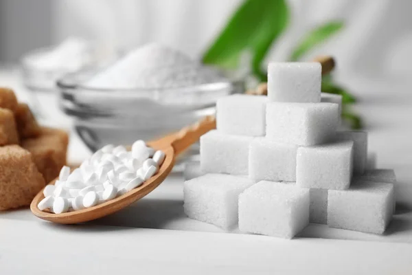 Terrones de azúcar y stevia — Foto de Stock