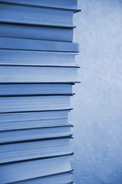 Stos książek blue — Zdjęcie stockowe