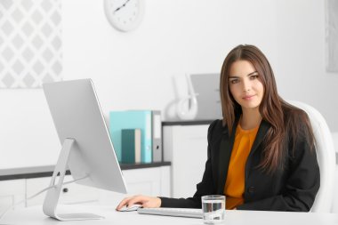 güzel başarılı kadın 