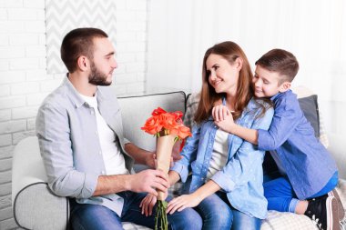 Koca, karısı ve oğlu 