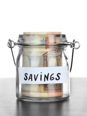 Tasarruf banknotlar tam kavanoz