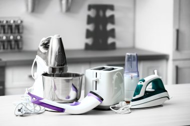 Ev ve mutfak aletleri