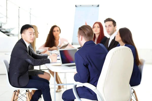 Zakelijke vergadering in functie — Stockfoto