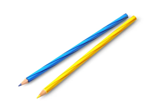 Цветные карандаши на белом — стоковое фото