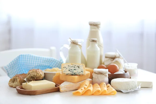 Świeże wyroby mleczne w lekka kuchnia — Zdjęcie stockowe