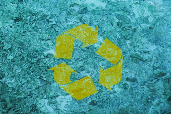 Σύμβολο ανακύκλωσης σε φόντο — Φωτογραφία Αρχείου