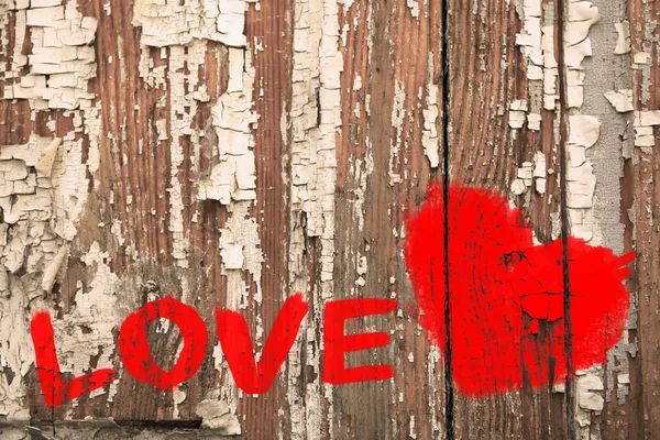 Ordet "Kärlek" målad på väggen — Stockfoto