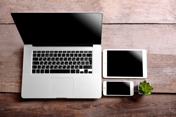 Modern laptopon on table — Stock Photo, Image