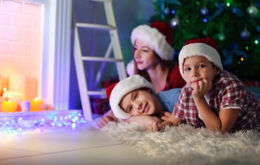 Mutlu kız kardeşi ve kardeşler 