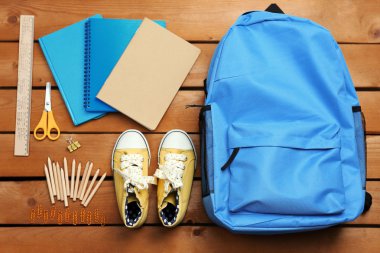 Okul sırt çantası ile ayarla