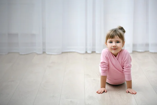 Cute girl in pink leotard — Stock Photo, Image