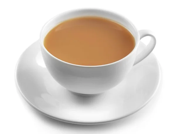 Porseleinen kopje thee met melk geïsoleerd op witte achtergrond — Stockfoto
