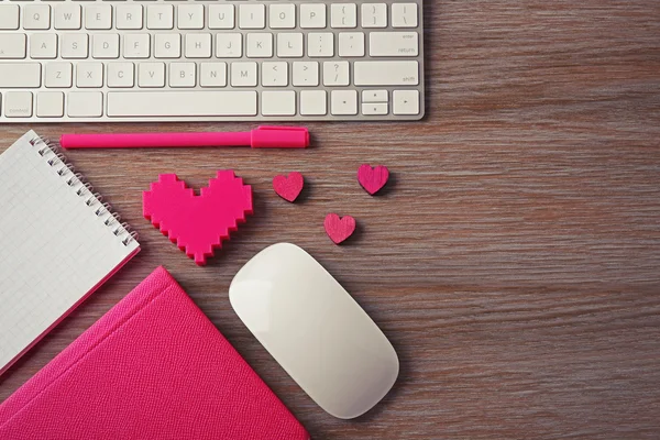 Computer peripherals with heart — Stock Photo, Image