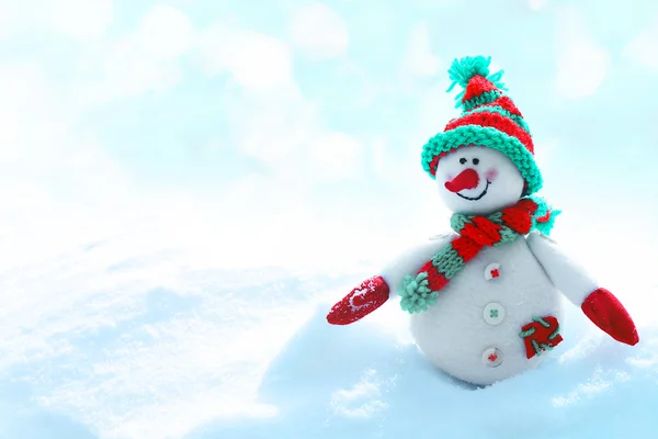 Snowman on natural snowdrift — Stock Photo, Image