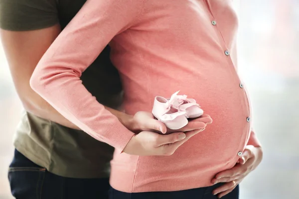 Pregnant woman with husband — Stock Photo, Image