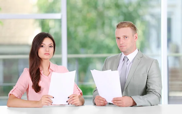 TV anchor training for telling news — Stock Photo, Image