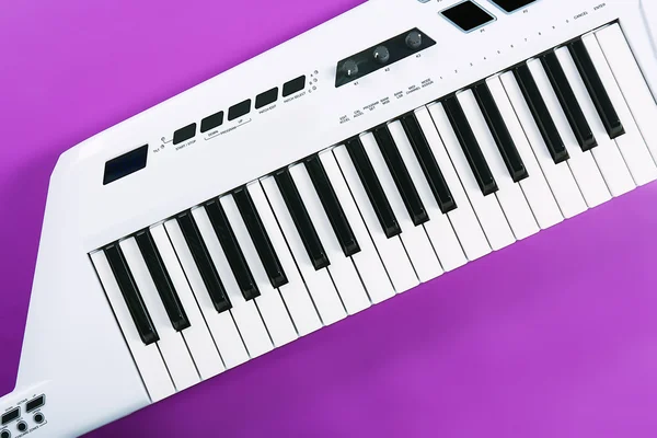 Audio-Tastatur des Synthesizers — Stockfoto