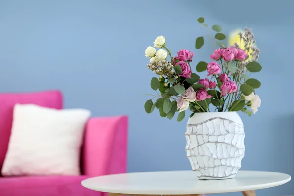 Beautiful colorful bouquet — Stock Photo, Image