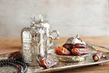Kurutulmuş tarihleri bileşimi