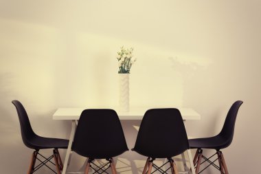 Modern yemek odası..