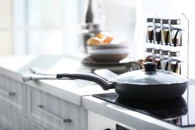 Modern elektrikli soba 