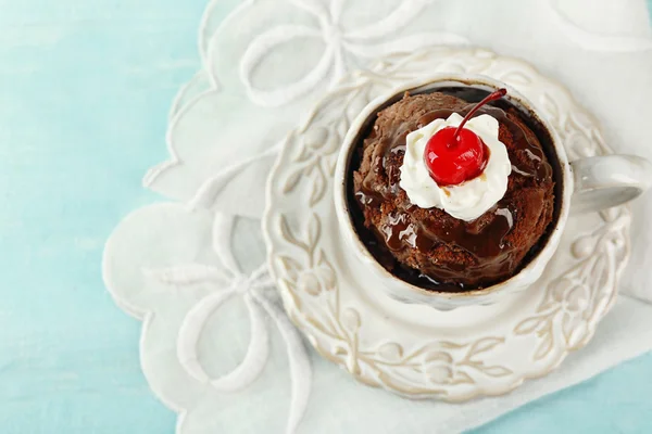 チョコレート マグカップ ケーキ — ストック写真