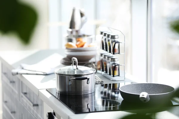 Modern electric stove — Stock Photo, Image