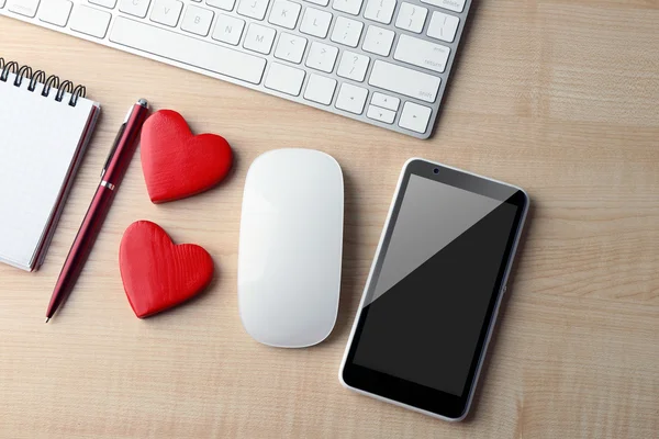 Computer peripherals with red hearts — Stock Photo, Image